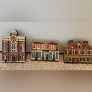 Cats Meow Village 1986 Warehouse Baptist Church Market Wooden Shelf Sitter
